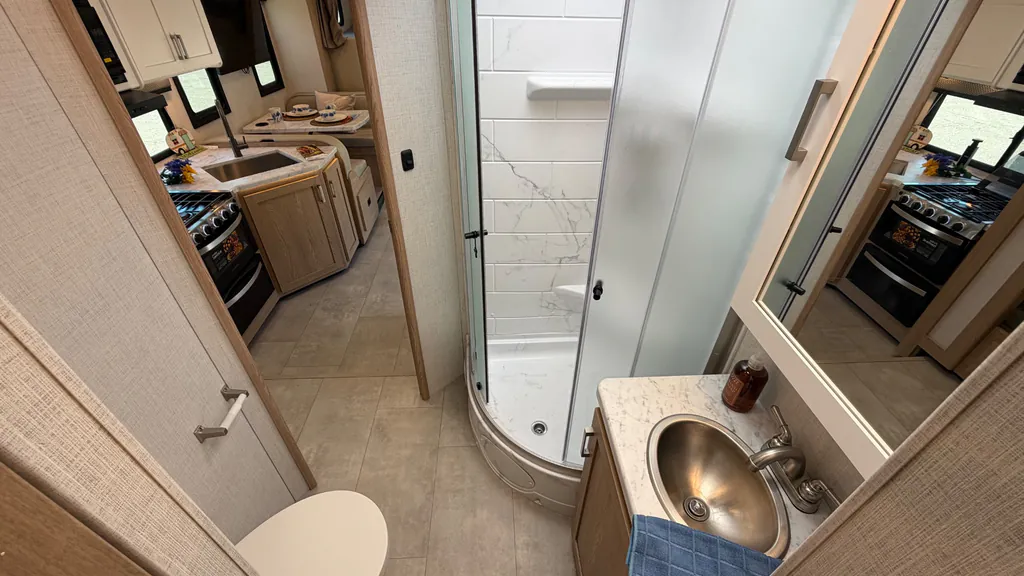 2026 Thor Motor Coach Freedom Elite 31FE, Photos photo 15