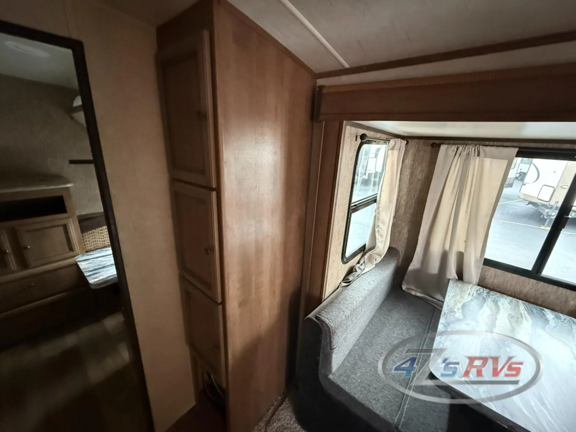 2017 Cruiser RV Shadow Cruiser 280QBS - Photo 3