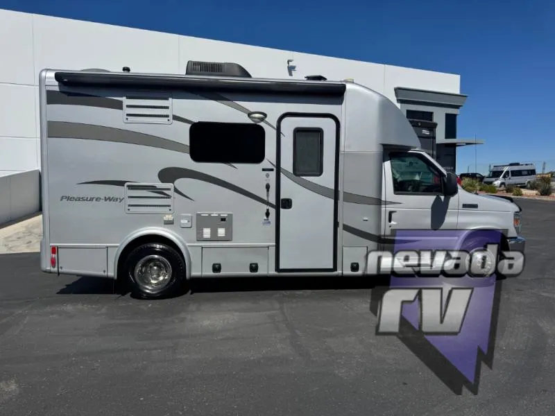 2013 Pleasure-Way Prestige Used    Prestige - Photo 2