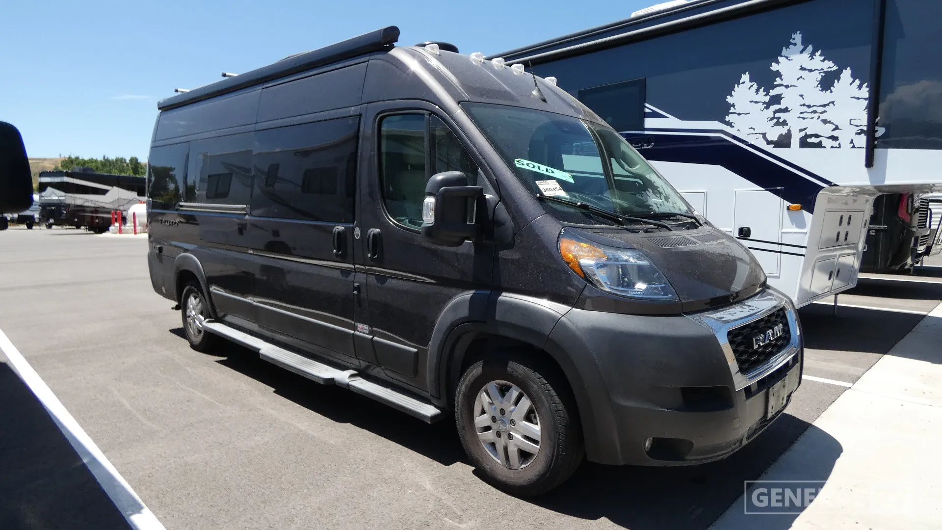 2022 Thor Motor Coach Tellaro 20K - Photo 2