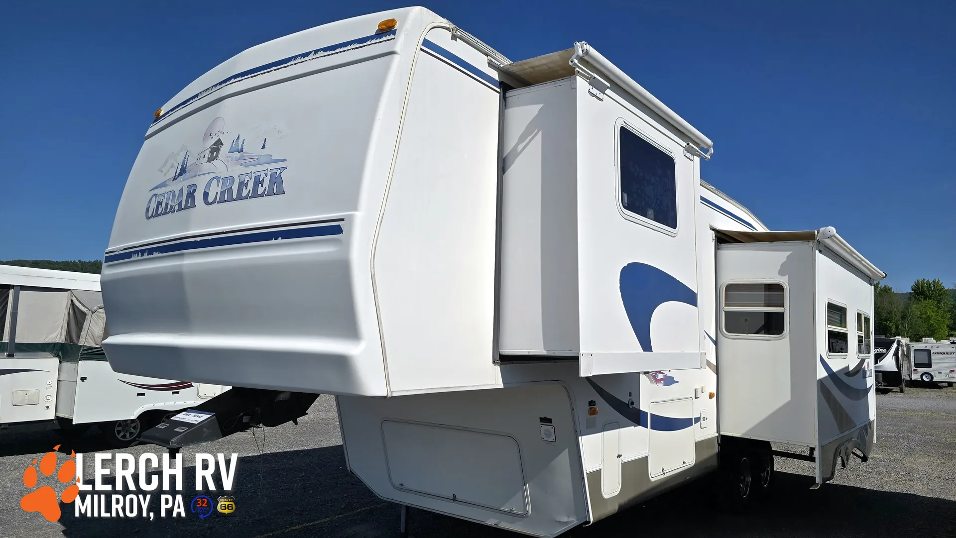 2002 Forest River Cedar Creek 30RLBS - Photo 2