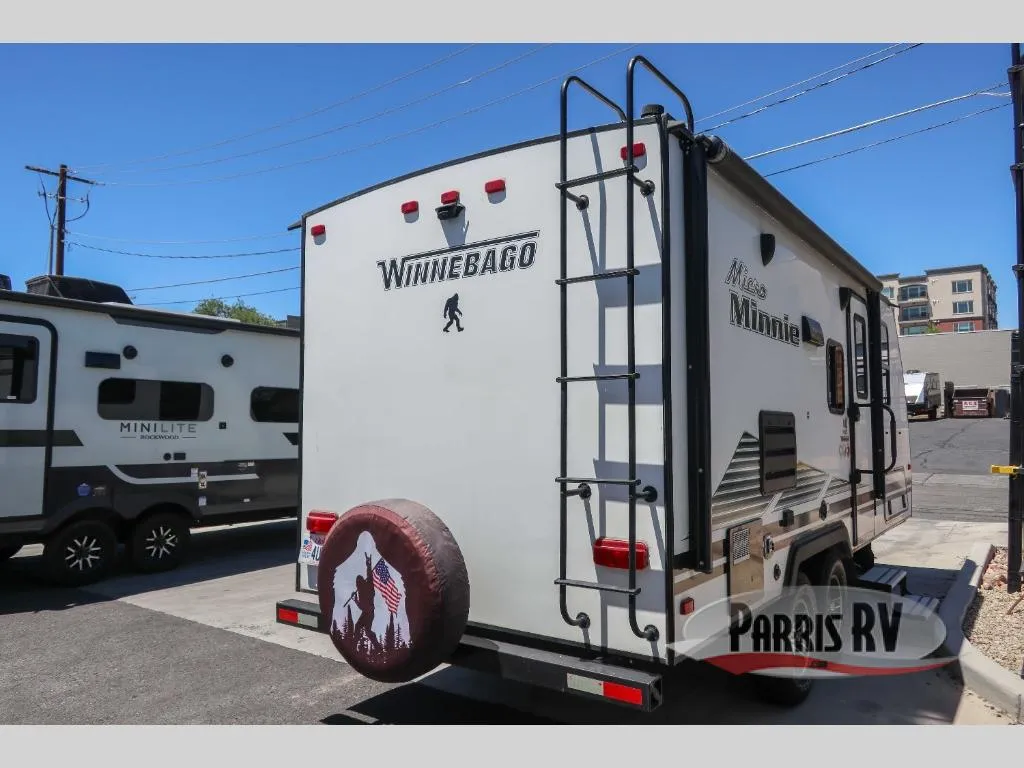 2020 Winnebago Micro Minnie 2108DS - Photo 3
