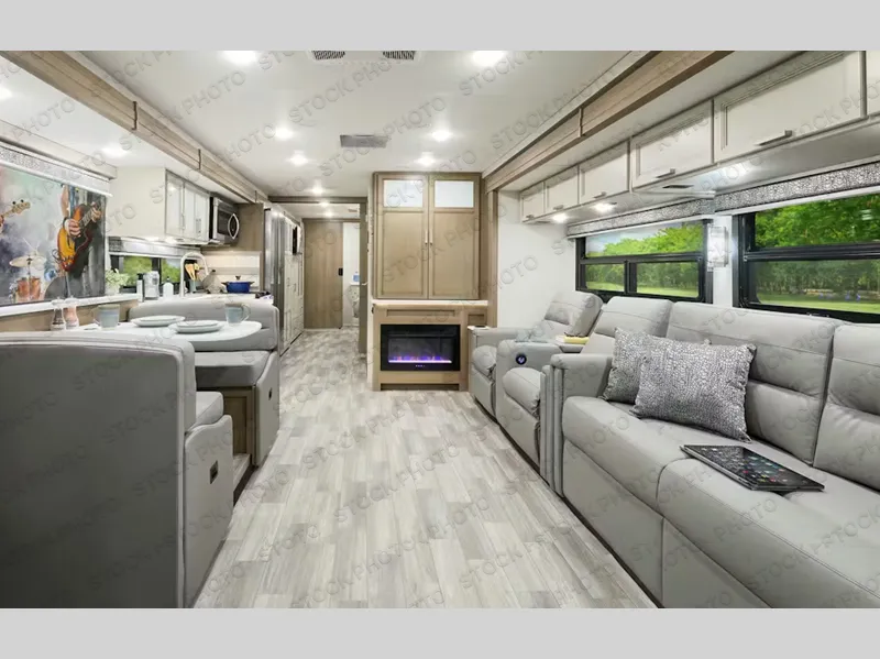 2027 Thor Motor Coach Luminate HH36 - Photo 3