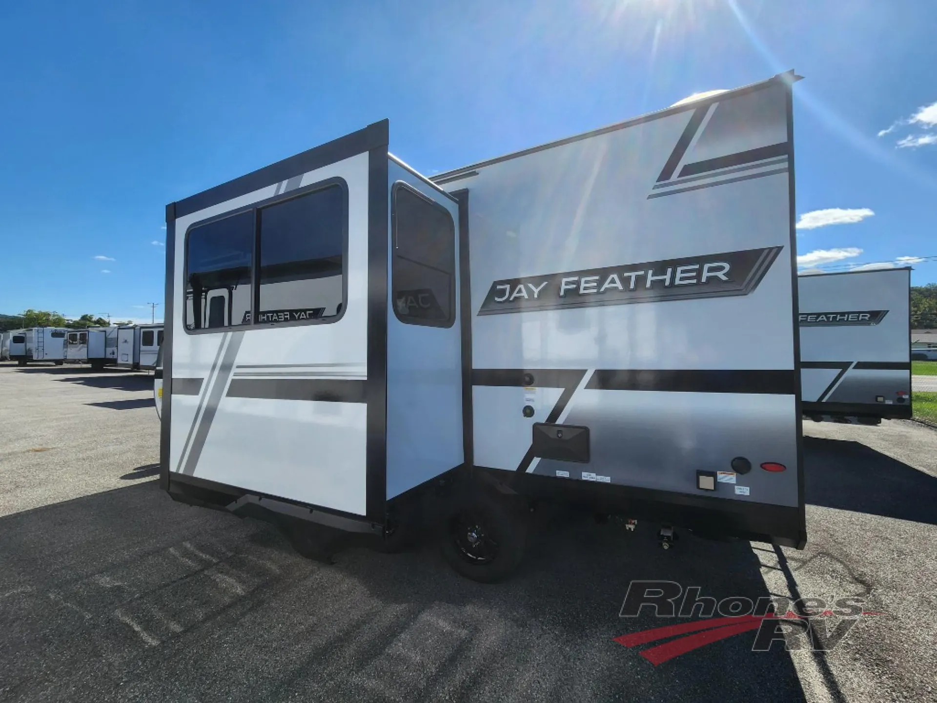 2027 Jayco Jay Feather 18RBF - Photo 4