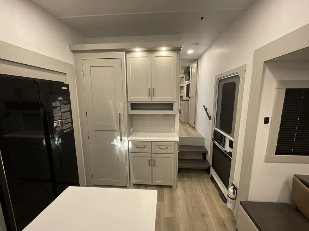 2026 Brinkley Model Z 3515, Photos photo 5