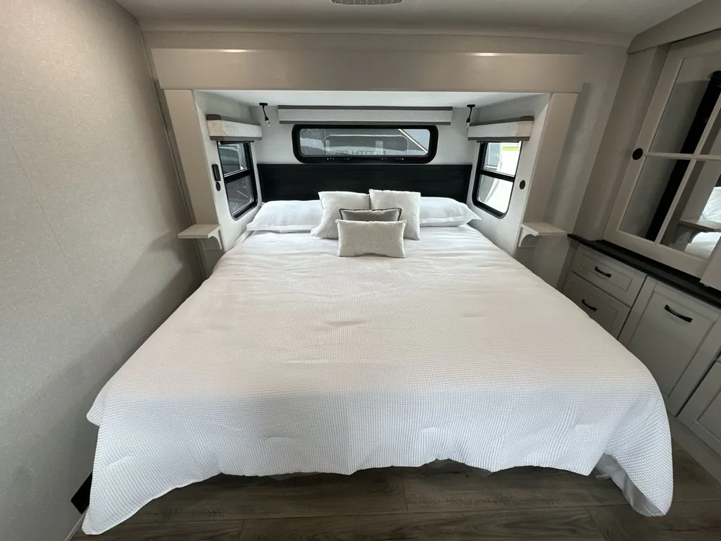 2026 Jayco North Point 395DSDB, Photos photo 37