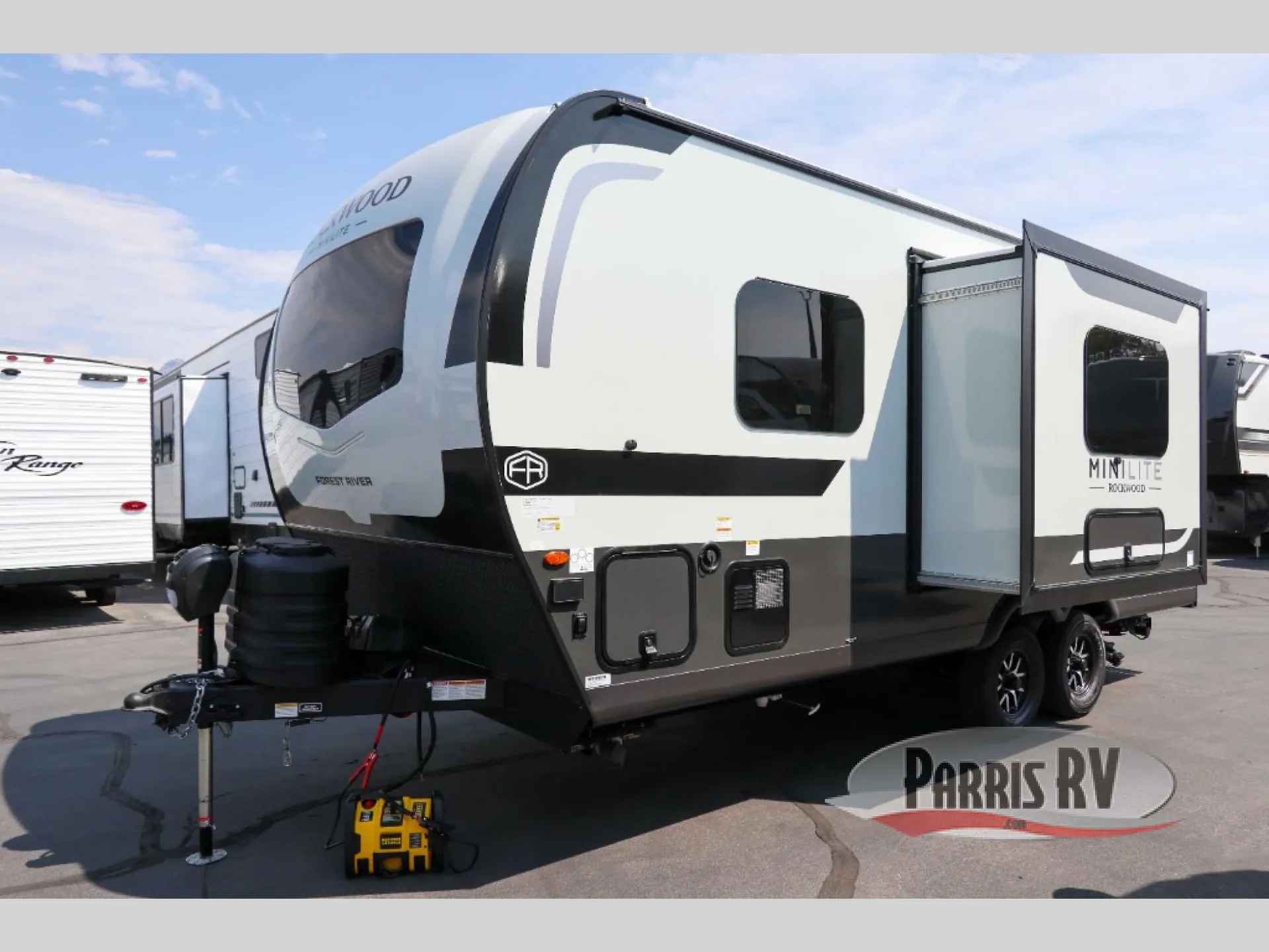 2027 Forest River Rockwood Mini Lite 2109S - Photo 4