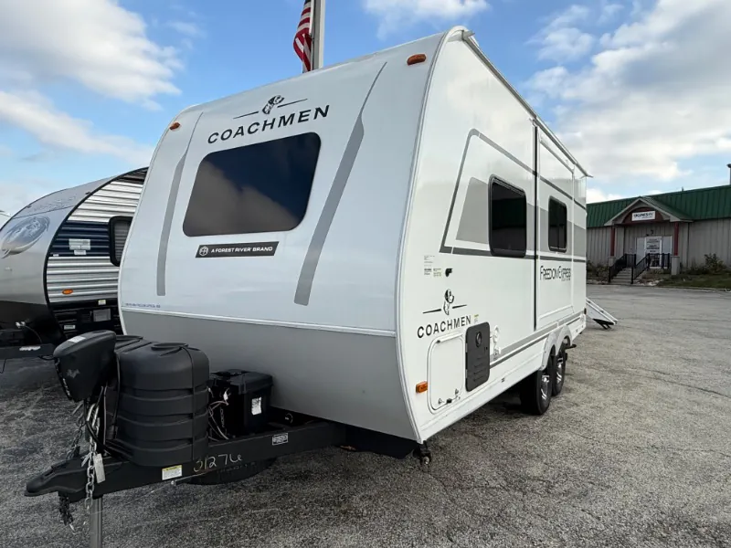 2026 Coachmen Freedom Express Select 18SE