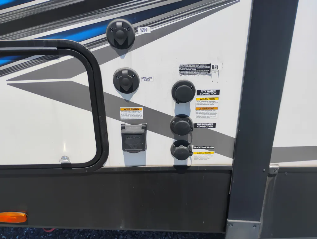 2022 Forest River RV XLR Hyper Lite 3310, Photos photo 11