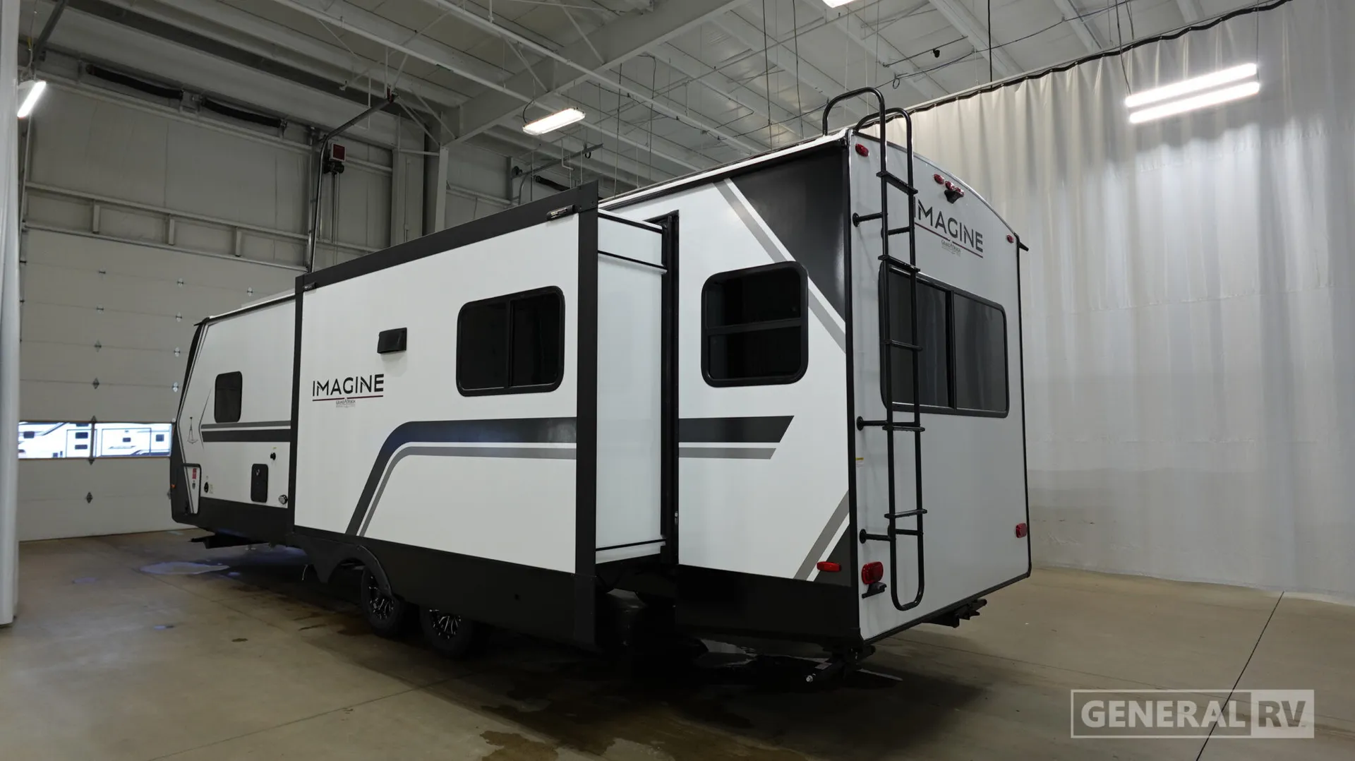 2026 Grand Design Imagine 2970RL - Photo 4