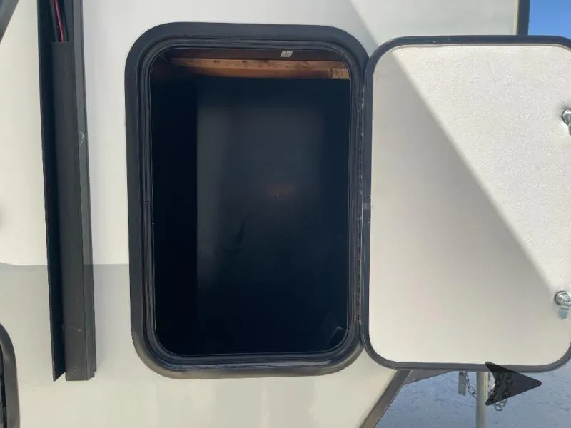 2023 Forest River RV Flagstaff E-Pro 19FD - Photo 4