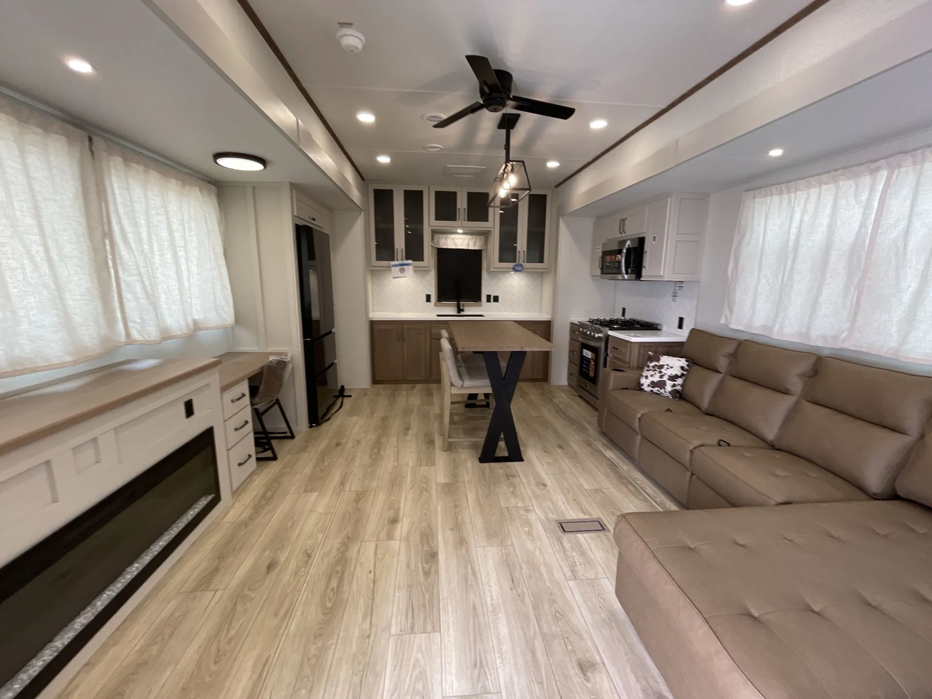 2027 Forest River Mesquite 3850HBRK — living area main