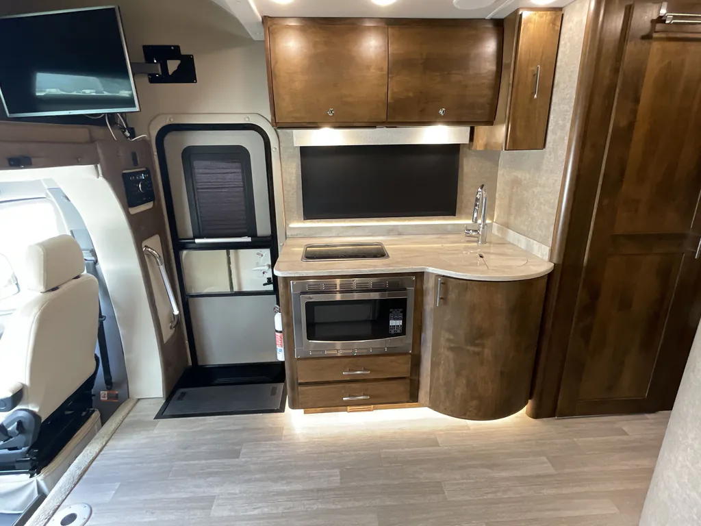 2018 Tiffin Wayfarer 24 TW, Photos photo 11