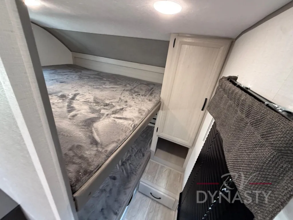 2027 Coachmen Catalina Legacy Edition 333DBDSCK, Photos photo 67