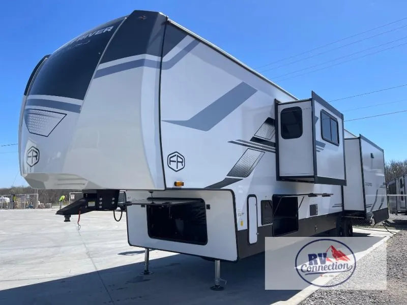 2026 Forest River Sandpiper 3900HBLR - Photo 2