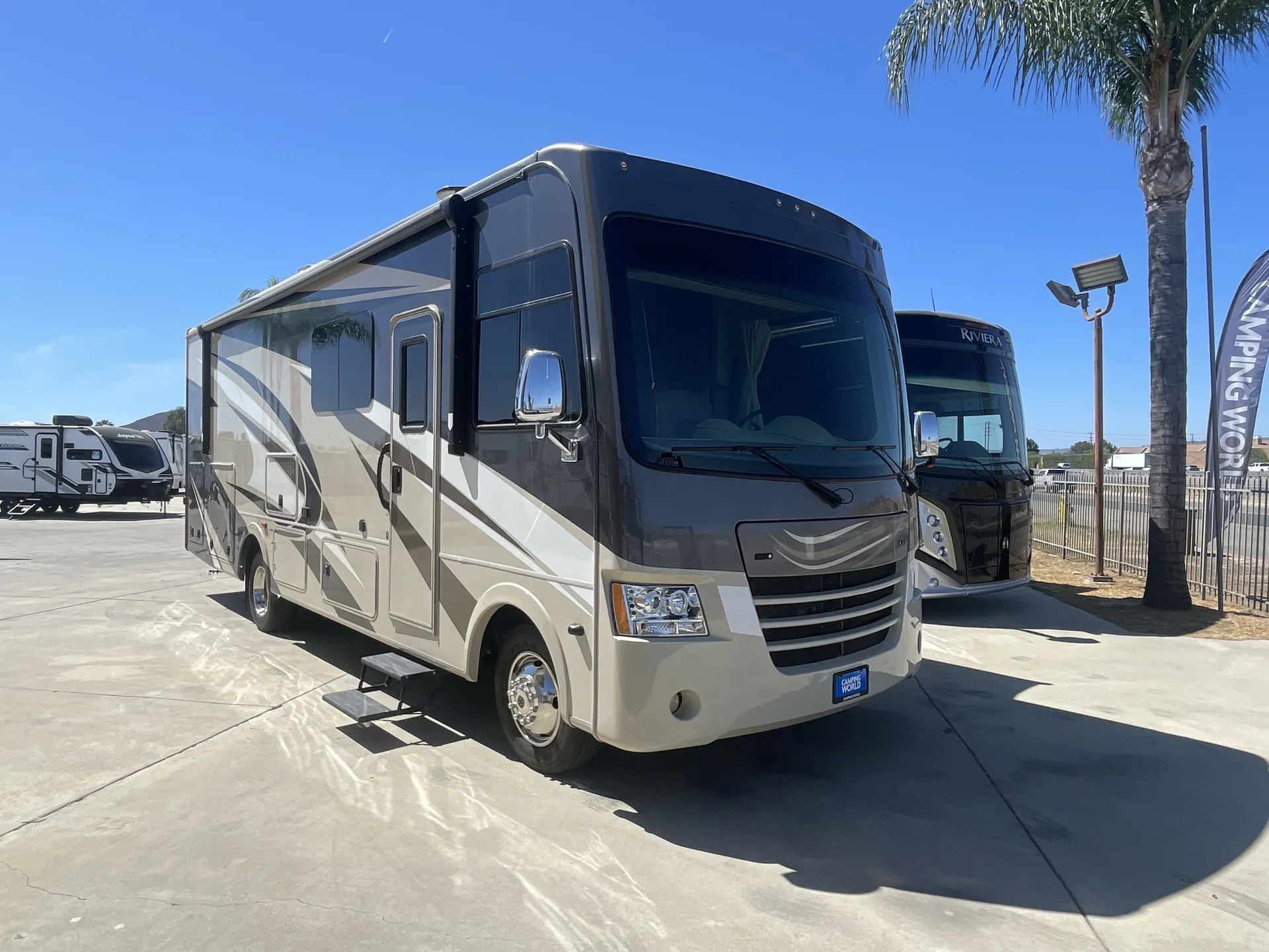 2019 Coachmen Mirada 29FW - Photo 2