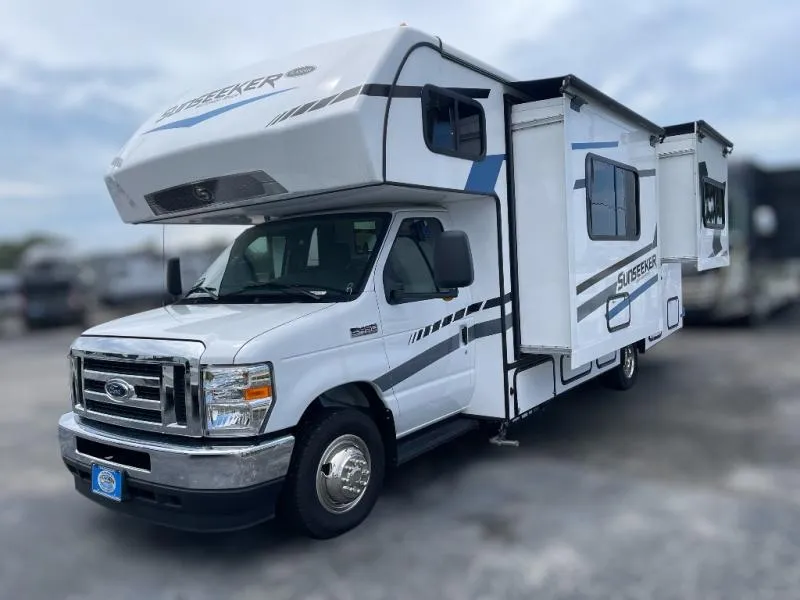 2025 Forest River Sunseeker Classic 2440DS - Photo 4