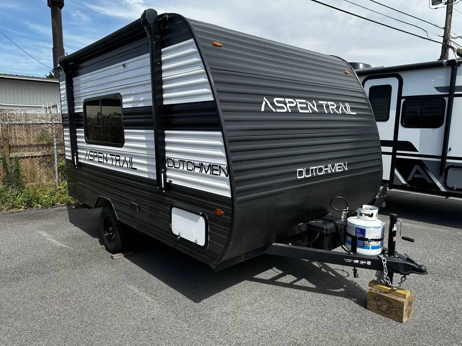 2026 Dutchmen Aspen Trail Mini 13FB - Photo 2
