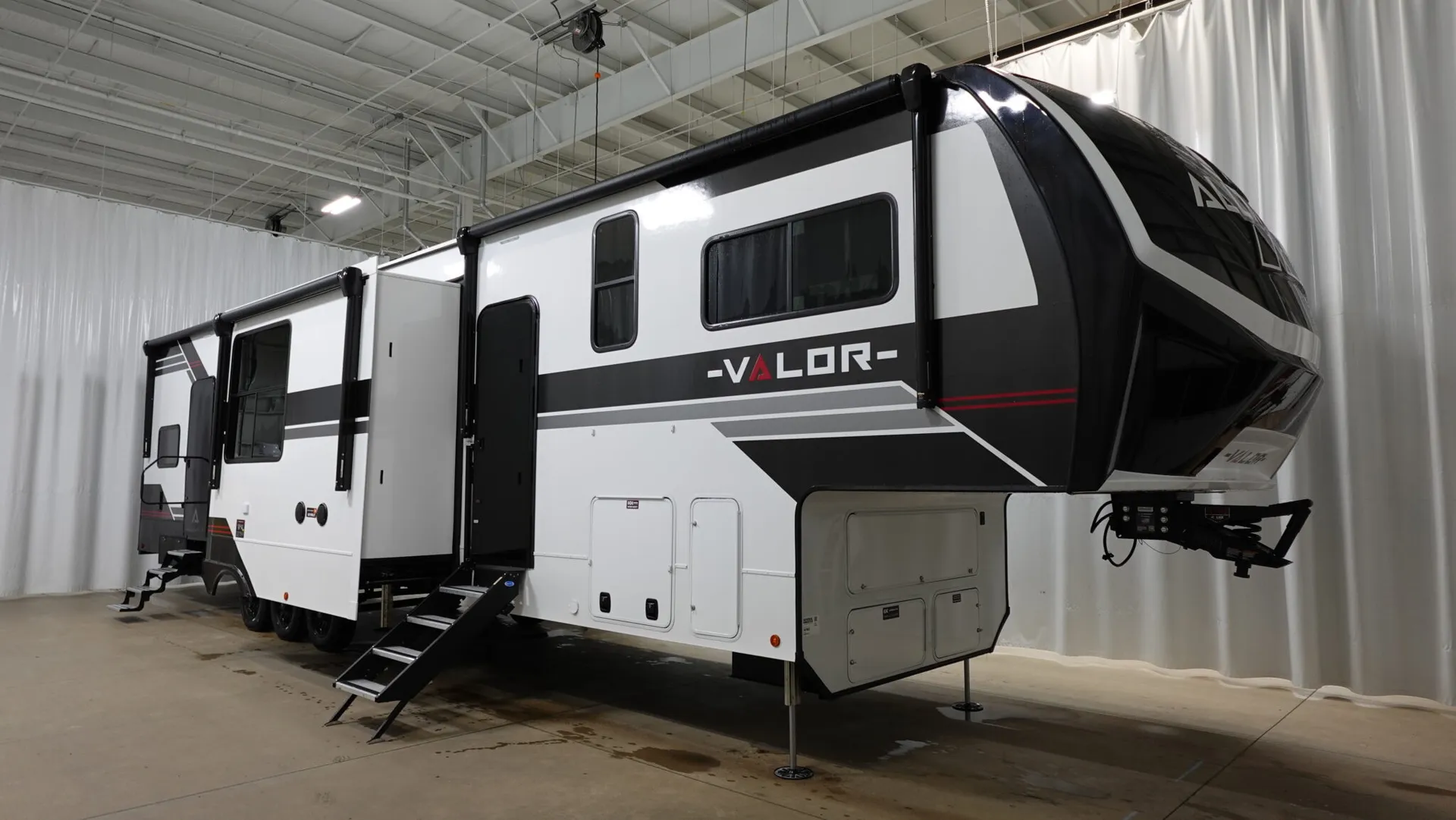 2026 Alliance RV Valor 44V14 - Photo 2