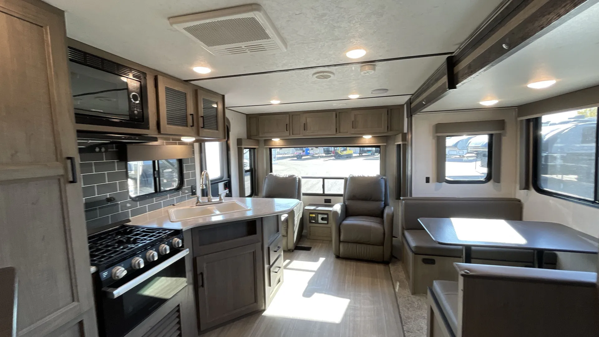 2021 Keystone Hideout 24RLWE — living area main