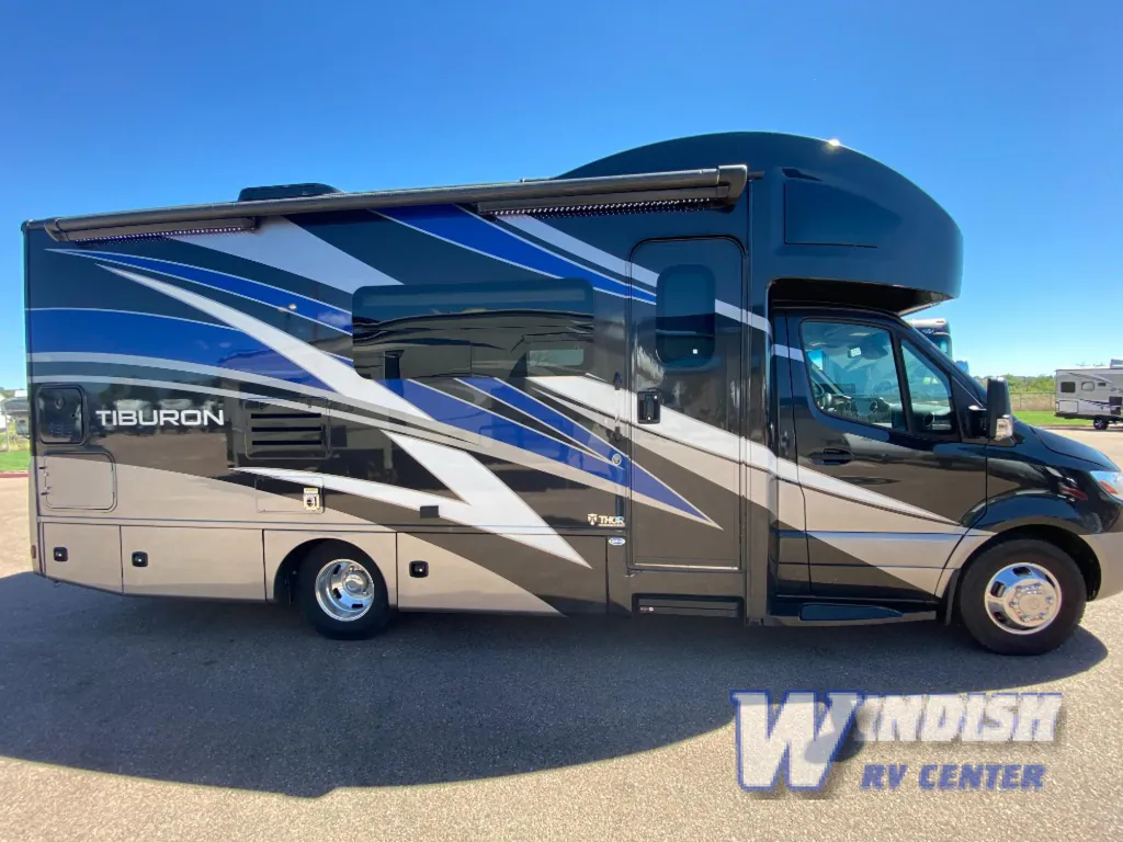 2022 Thor Motor Coach Tiburon 24FB, Photos photo 3