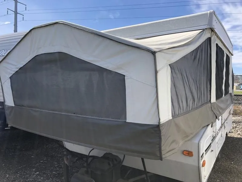 2011 Forest River RV Rockwood Freedom LTD Series Used    1910 - Photo 2
