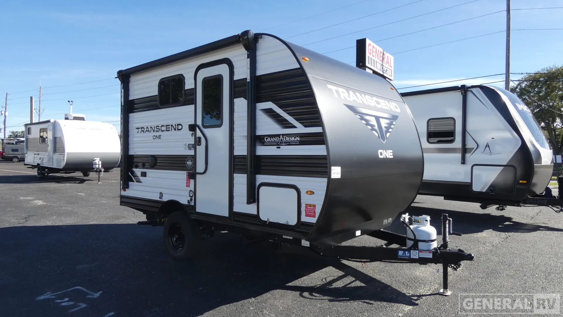2026 Grand Design Transcend One 131DL - Photo 2
