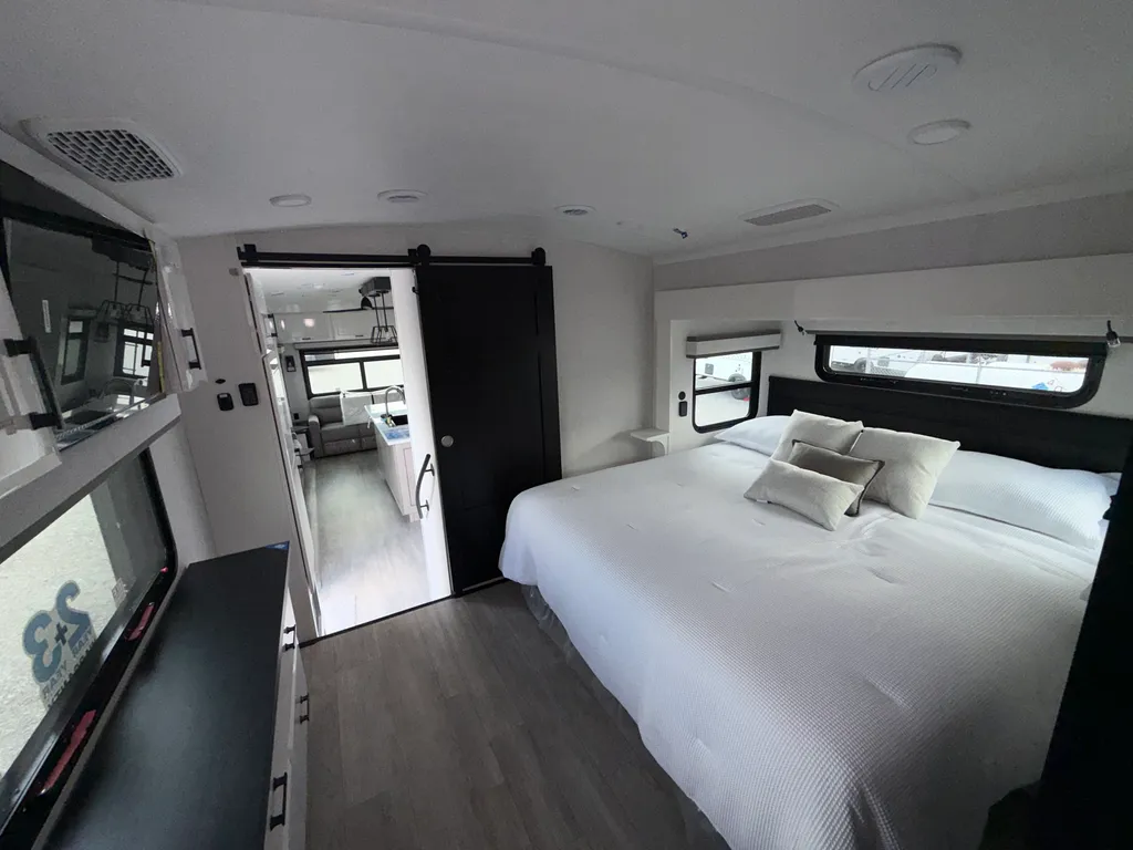 2026 Jayco Pinnacle 36FBTS, Photos photo 32