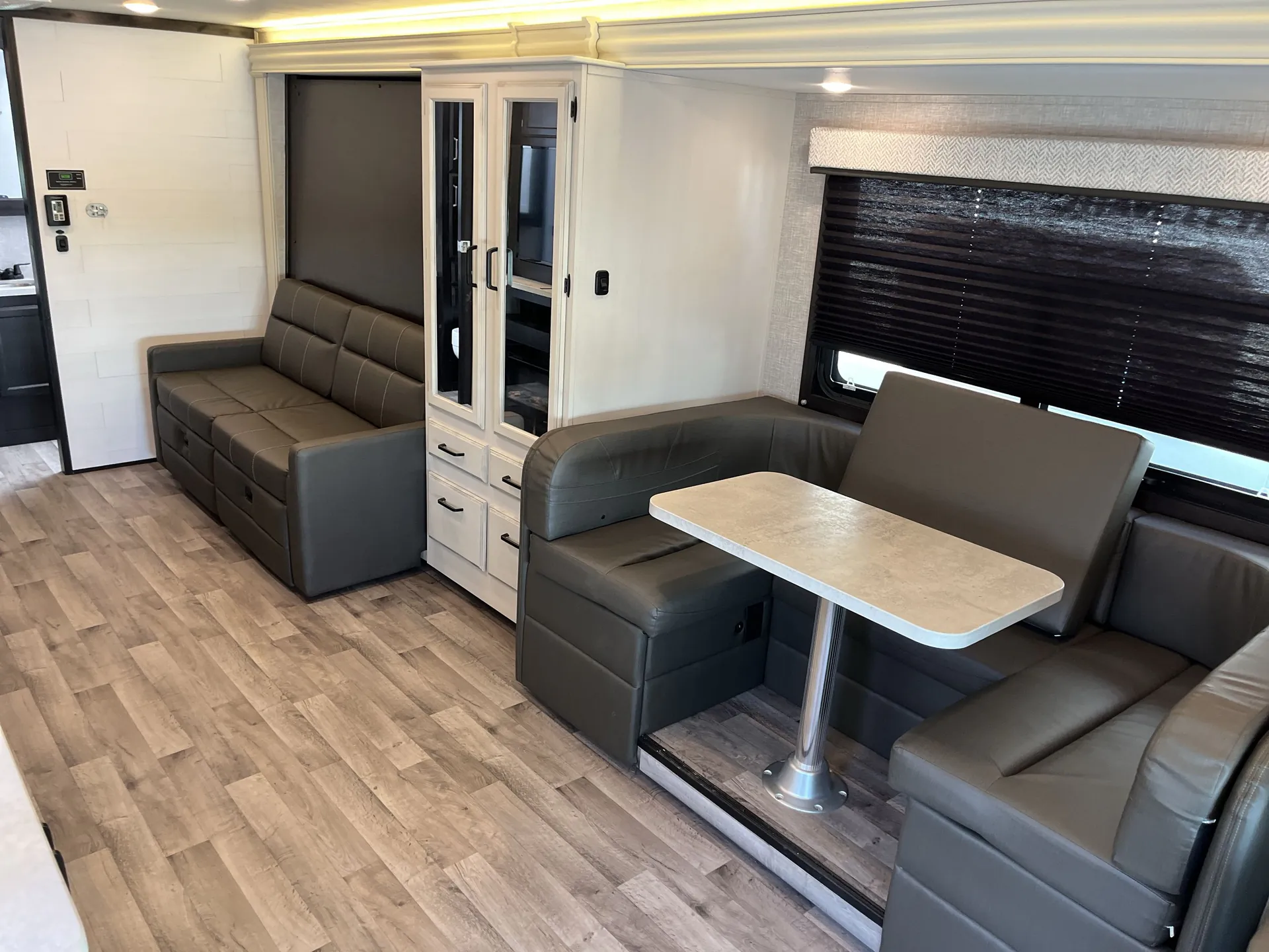 2023 Jayco Redhawk 26M — living area main