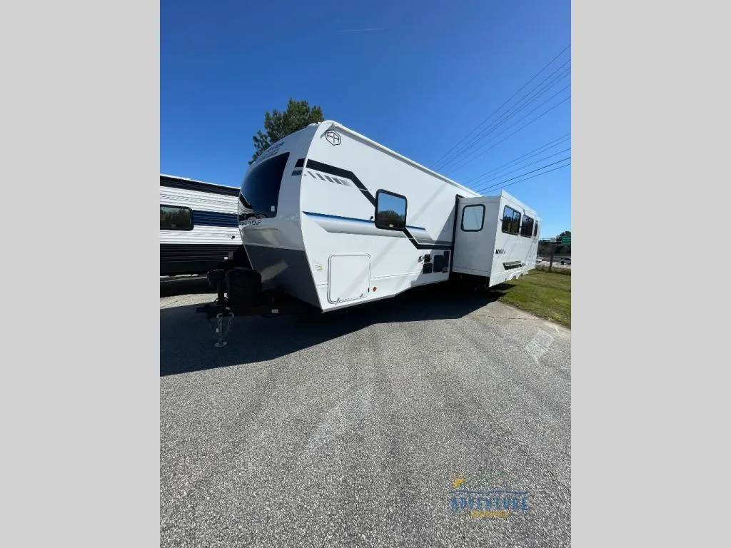 2026 Forest River Cherokee Alpha Wolf 33BH - Photo 4