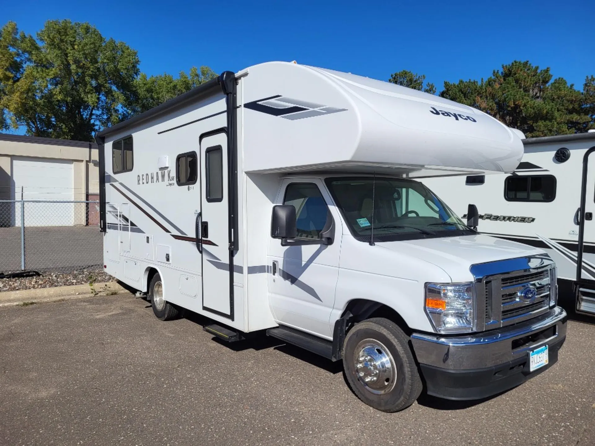 2025 Jayco Redhawk SE 22TF - Photo 2