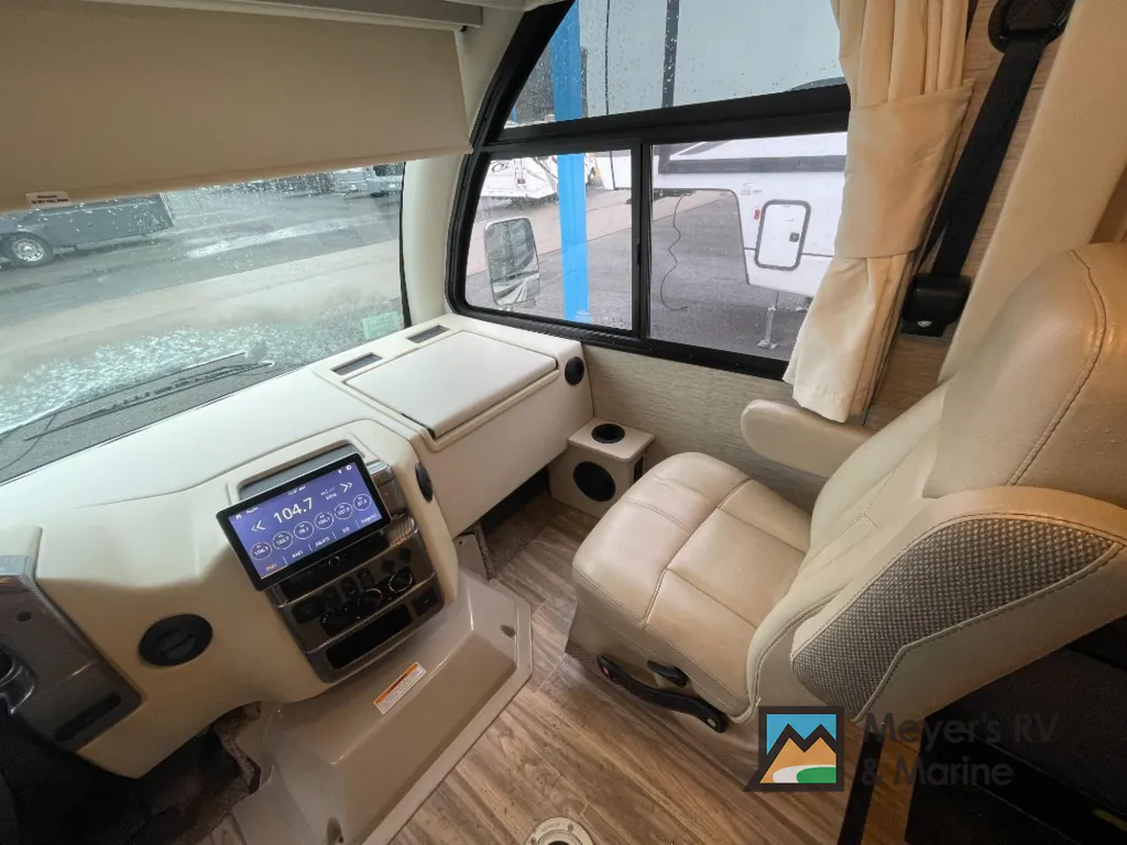 2023 Thor Motor Coach Vegas 24.3, Photos photo 13