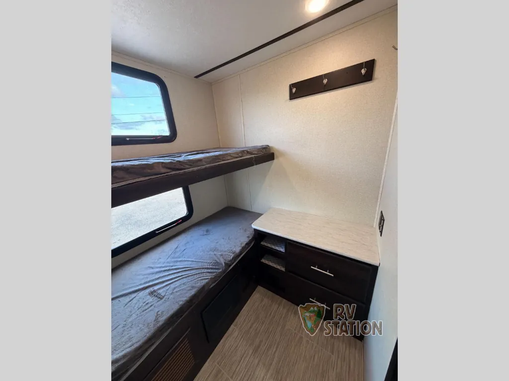 2020 Prime Time LaCrosse 3380IB, Photos photo 25