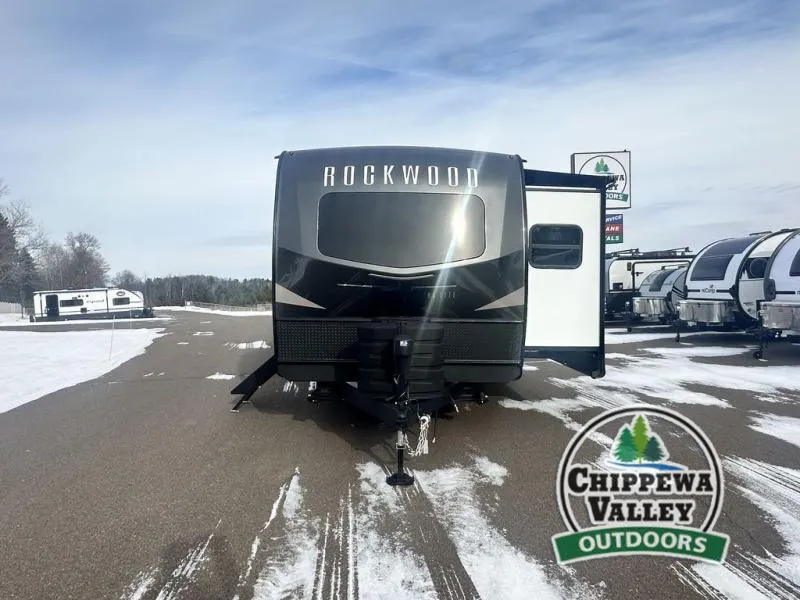 2025 Forest River Rockwood Ultra Lite 2614BS - Photo 4