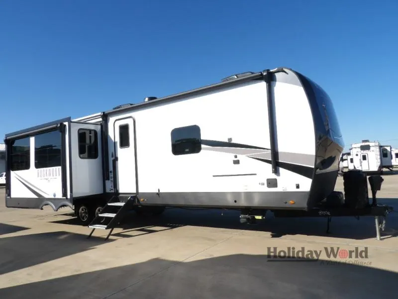 2025 Forest River Rockwood Signature 8337RL - Photo 2