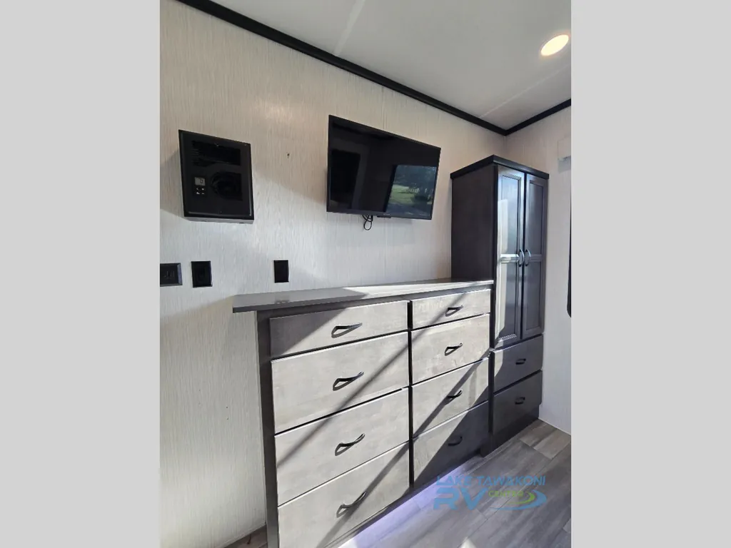 2023 Forest River Cedar Creek Cottage 40CFK2, Photos photo 9