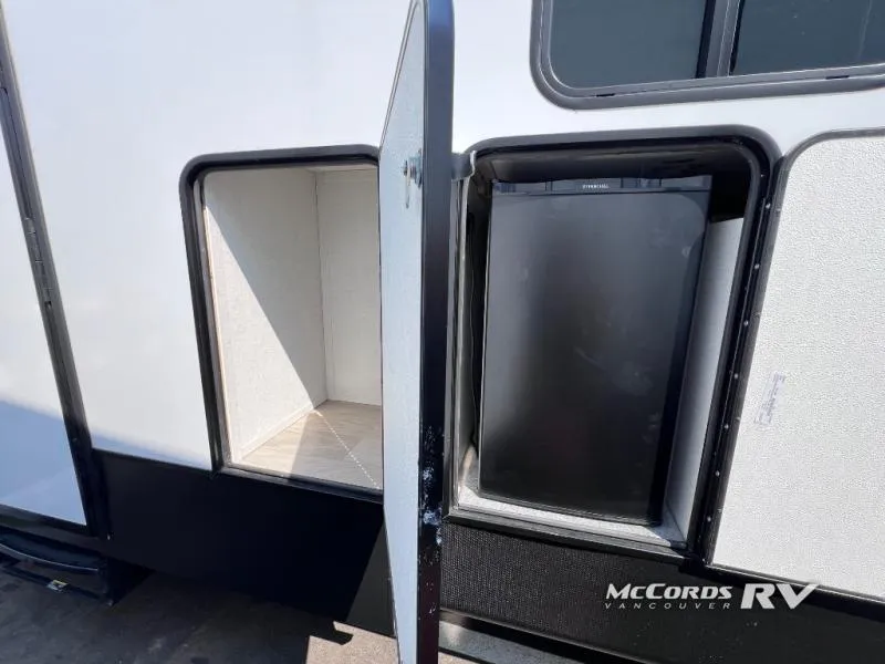 2025 Forest River Sierra Destination Trailers 400BH - Photo 4
