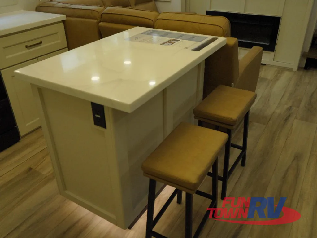 2027 Brinkley Model G 3970, Photos photo 14