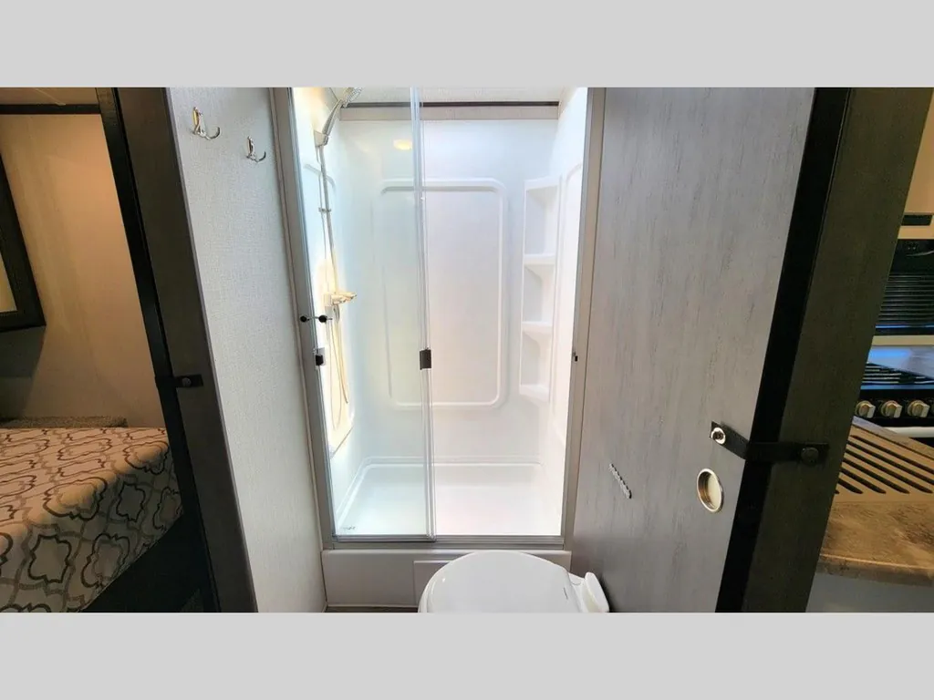 2024 Keystone RV Cougar Half-Ton 30BHS, Photos photo 22