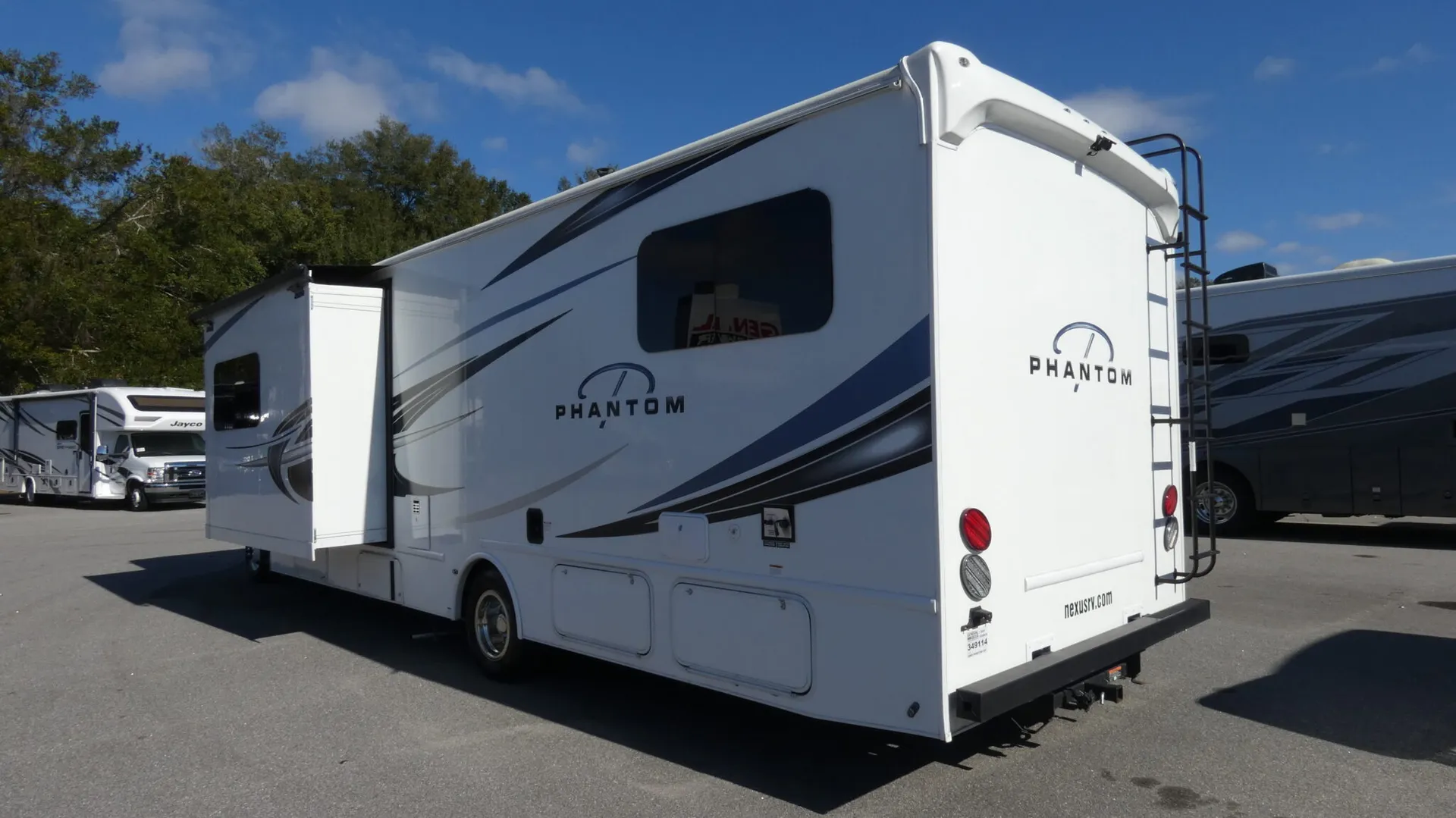 2024 NeXus RV Phantom 32P - Photo 4