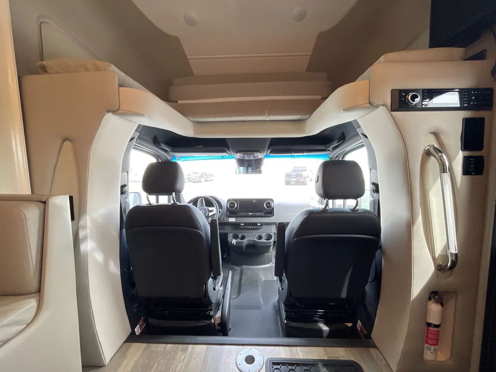 2020 Tiffin Wayfarer 25 RW, Photos photo 13