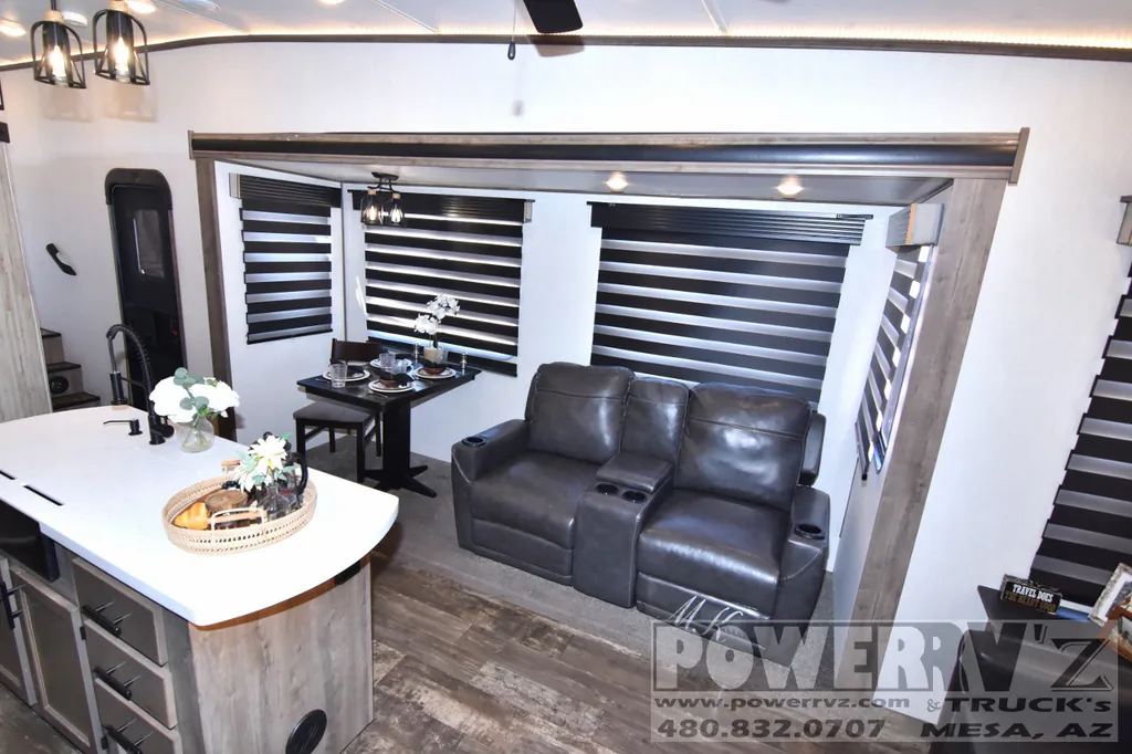 2021 Forest River Sabre 36BHQ, Photos photo 16