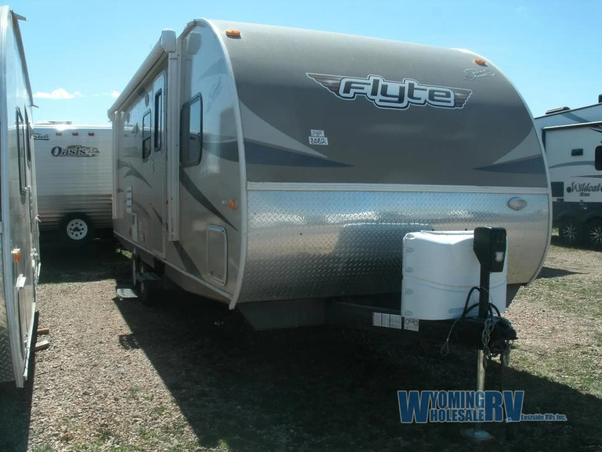 2017 Shasta Flyte 265DB - Photo 3