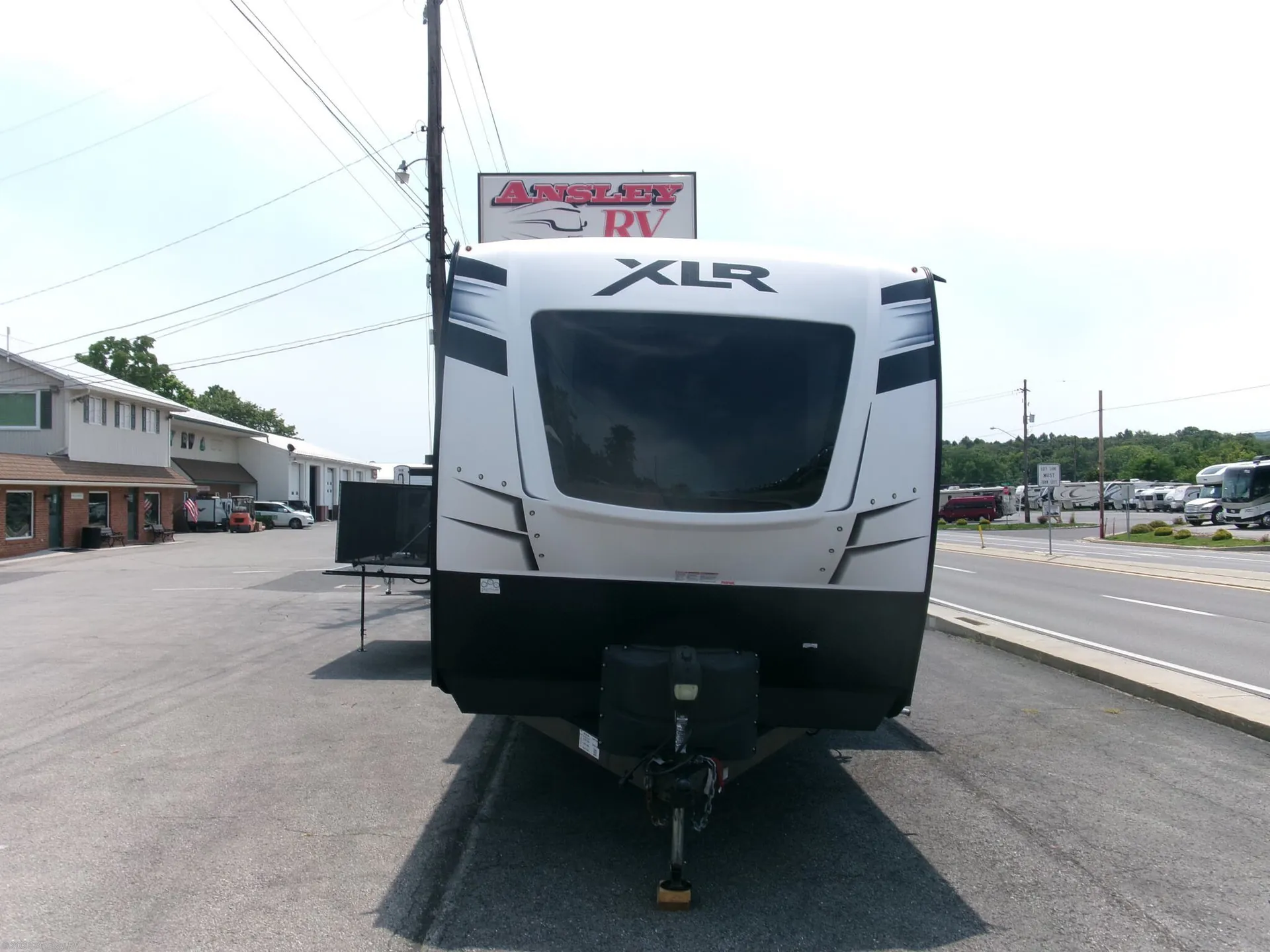 2023 Forest River XLR Hyperlite 3412 - Photo 4