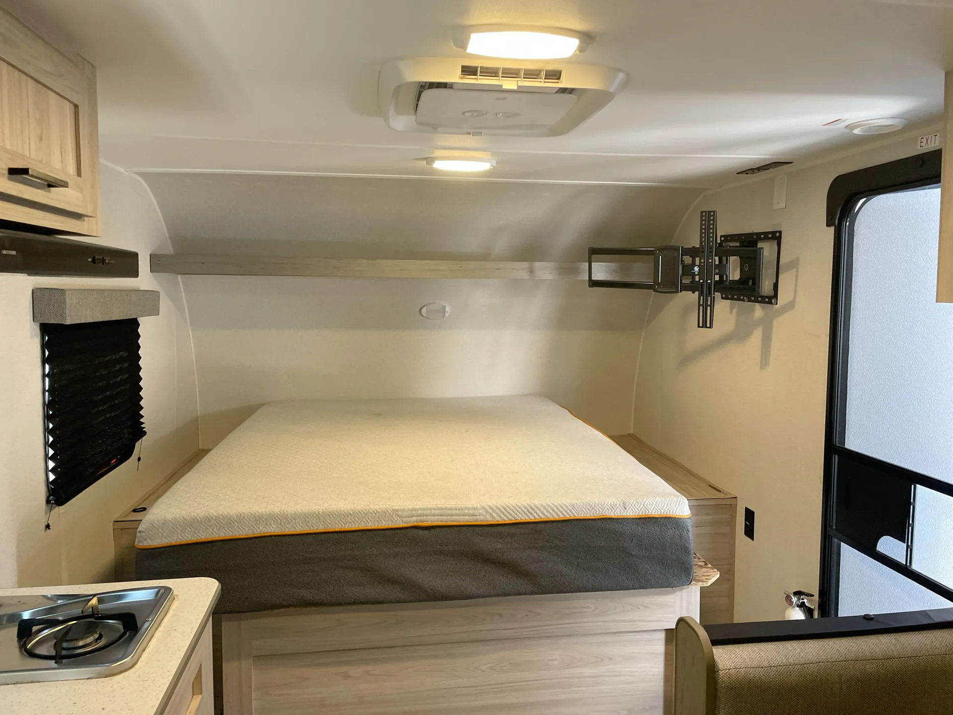 2025 Heartland Pioneer PI 17BH — living area main