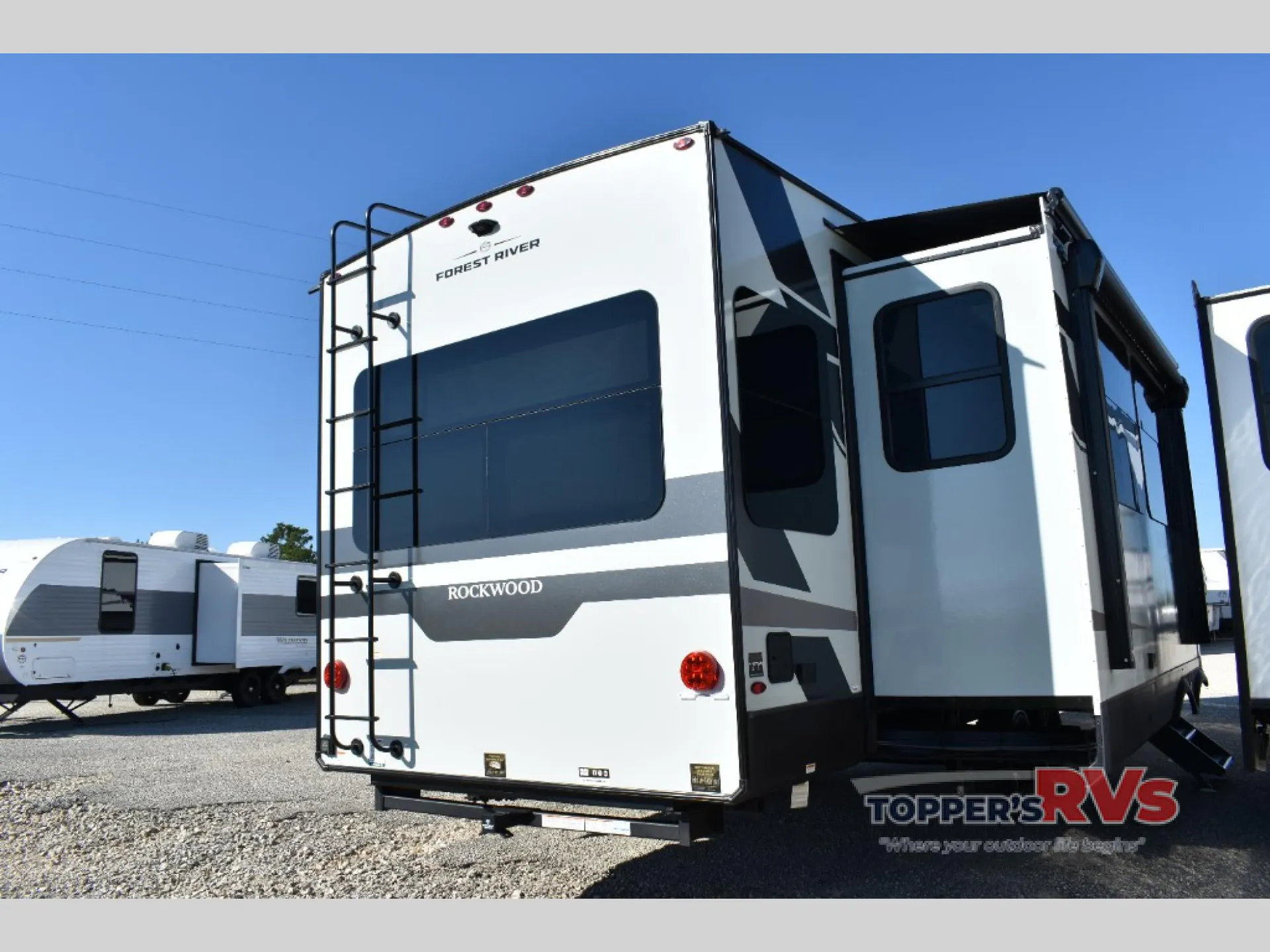 2026 Forest River Rockwood Signature R361RLS - Photo 3