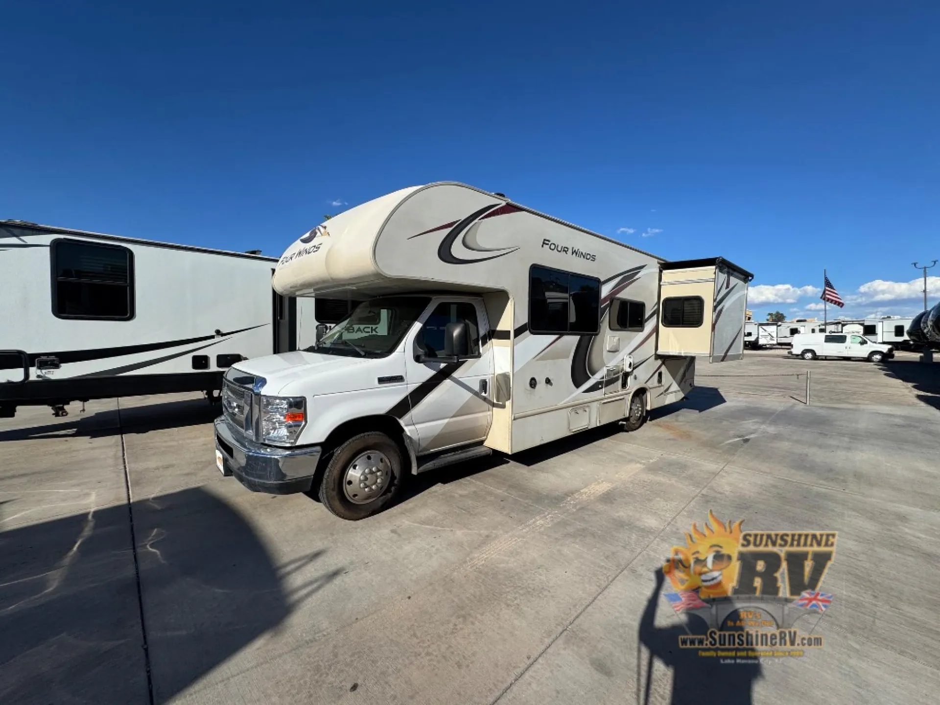 2020 Thor Motor Coach Four Winds 26B - Photo 4