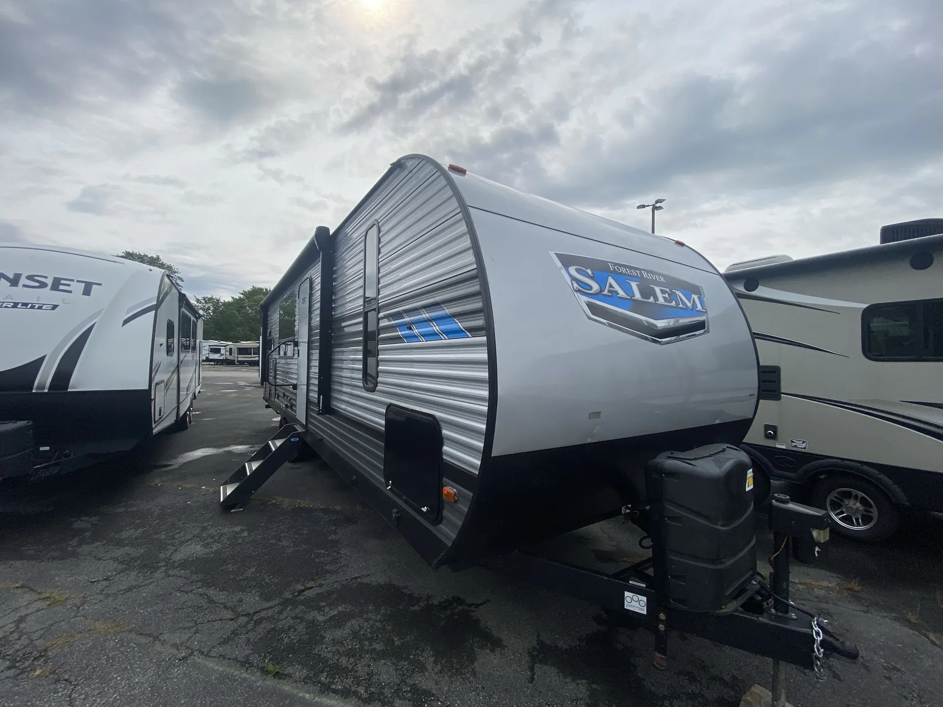 2021 Forest River Salem 27RK dealer photo 1 from Camping World