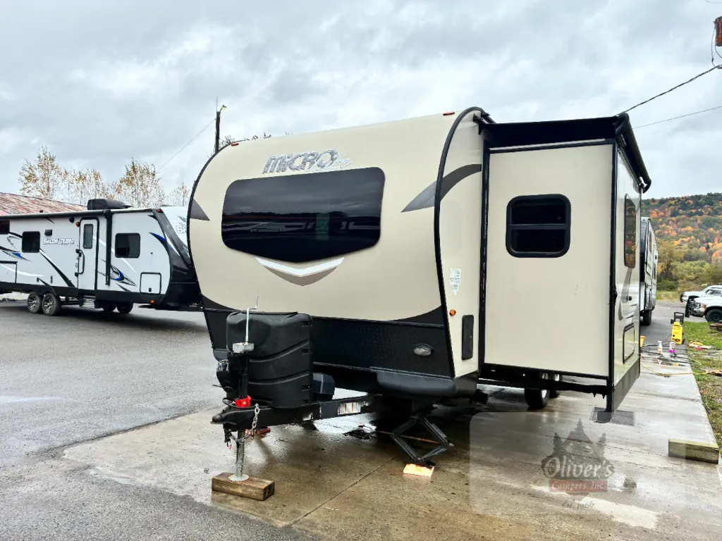 2019 Forest River Flagstaff Micro Lite 25FKS, Photos photo 4