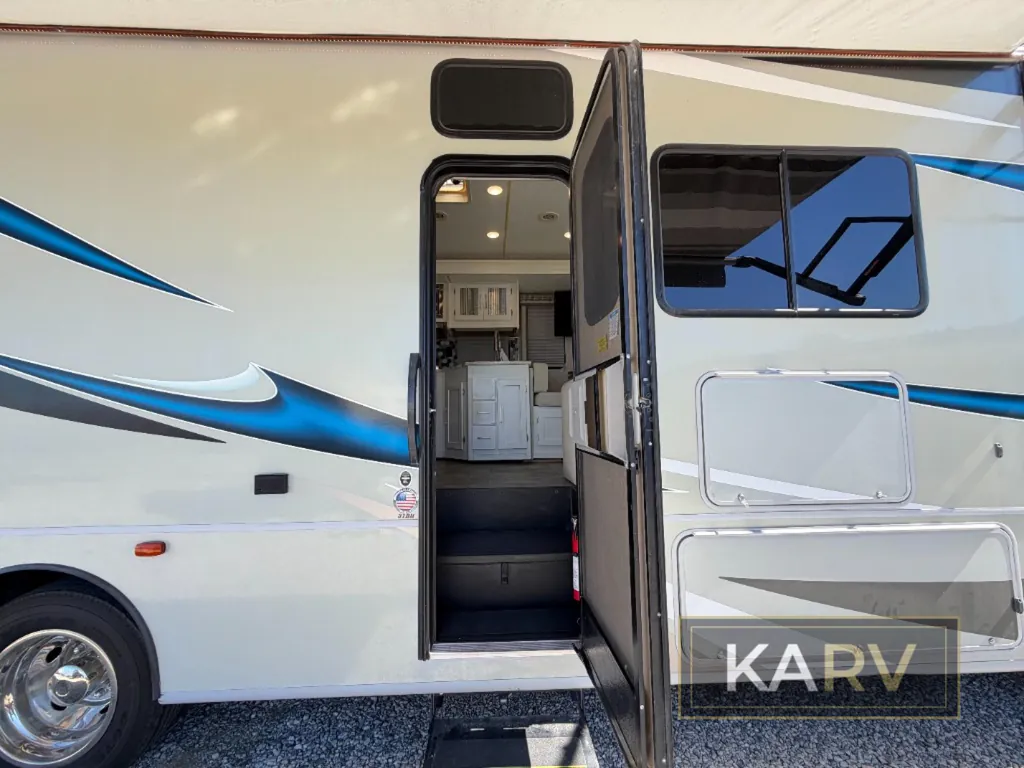 2020 Coachmen Pursuit 31BH, Photos photo 9